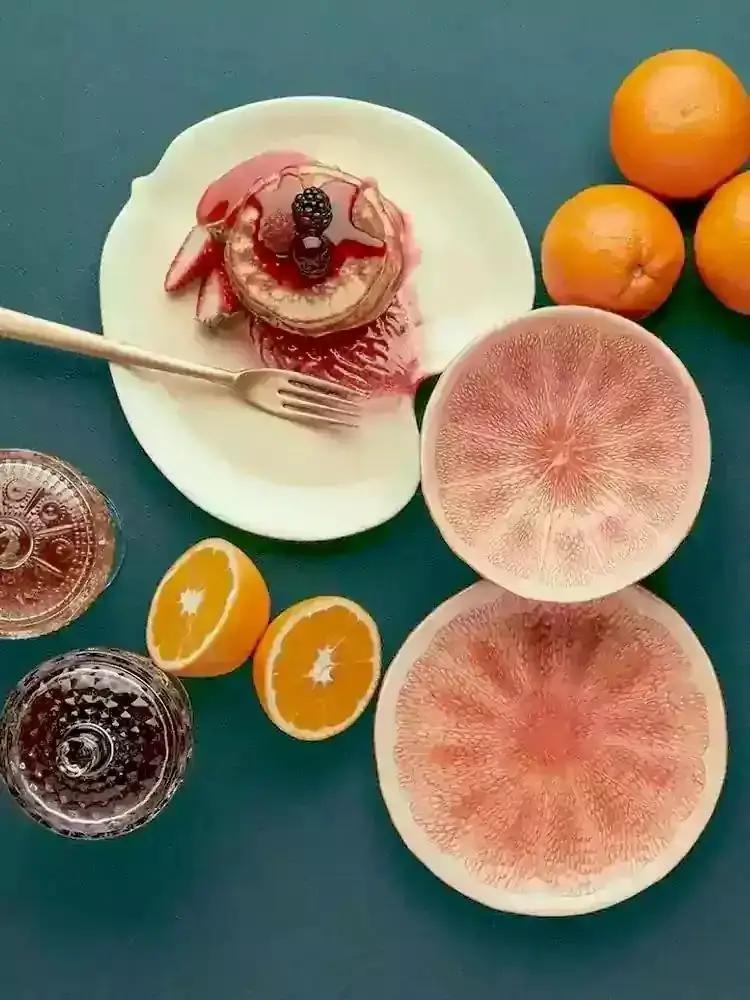 Geschirr, Tischdekoration und Heimtextilien alla Italia