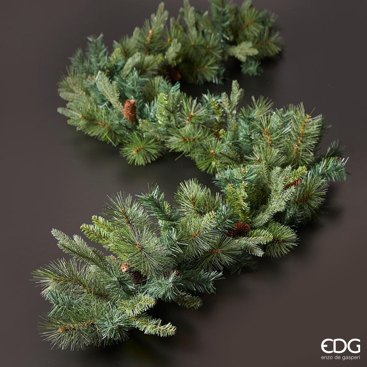 Italiving Girlande Tannenzweige Girlande aus naturgetreuen Tannenzweigen Länge 280 cm