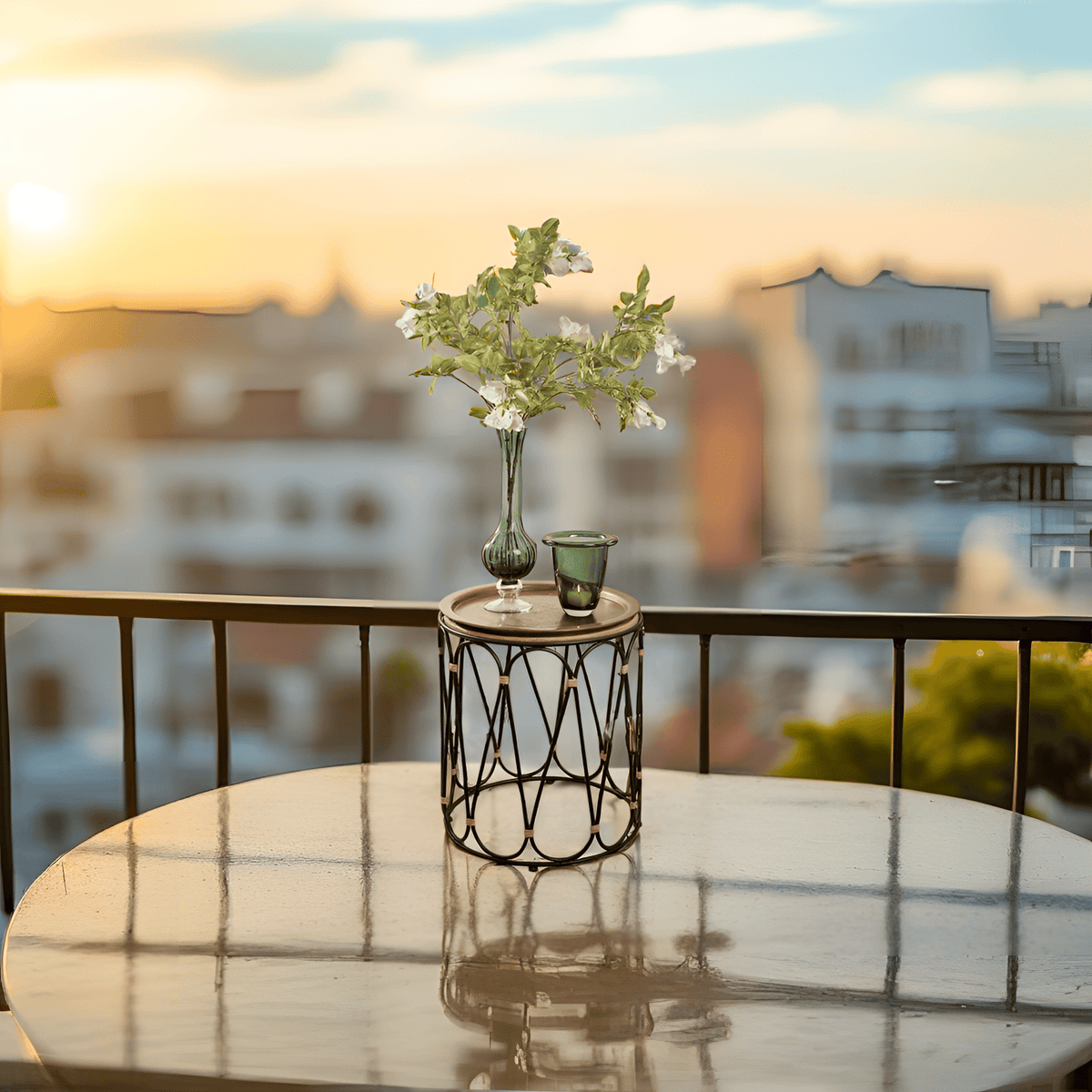 Italiving Glasvase Designklassiker Glasvase groß in 2 Farben H 18 cm Ø 16 cm