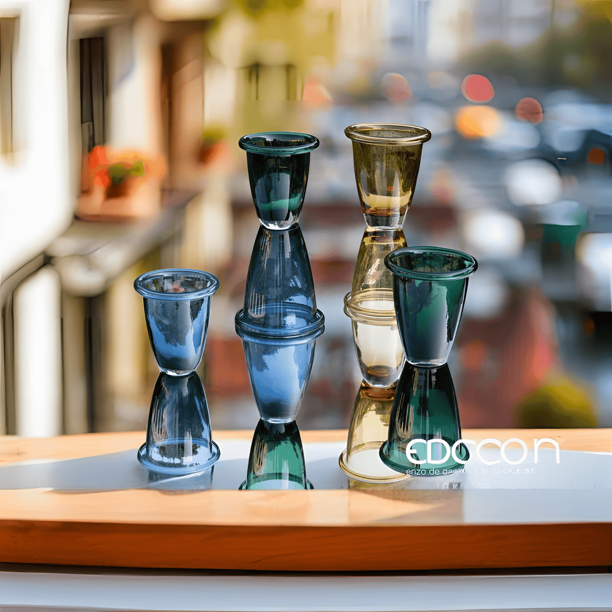 Italiving Glasvase Designklassiker Glasvase groß in 2 Farben H 18 cm Ø 16 cm