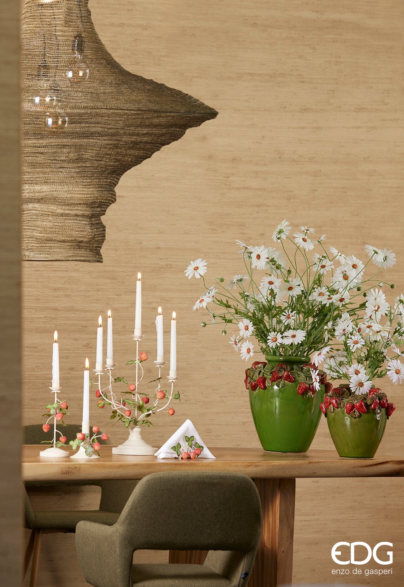 Italiving Keramikvase Grüne Keramikvase mit Erdbeermuster –  H 26,5 cm Ø 27 cm - Handarbeit