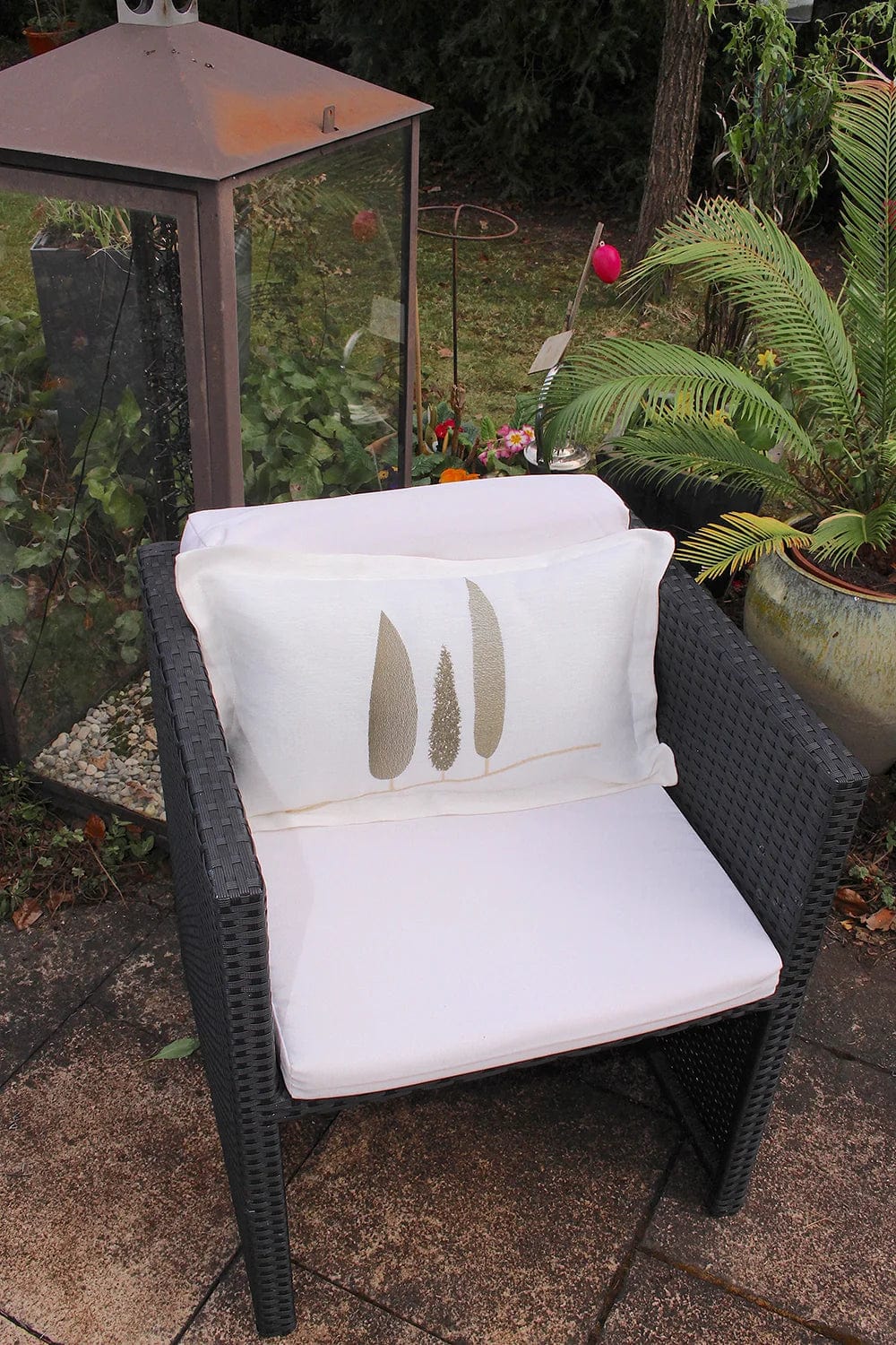 Italiving Kissenhülle Kissenhülle 30 x 50 weiß mit Zypressen bestickt - 50 BW / 50 Leinen