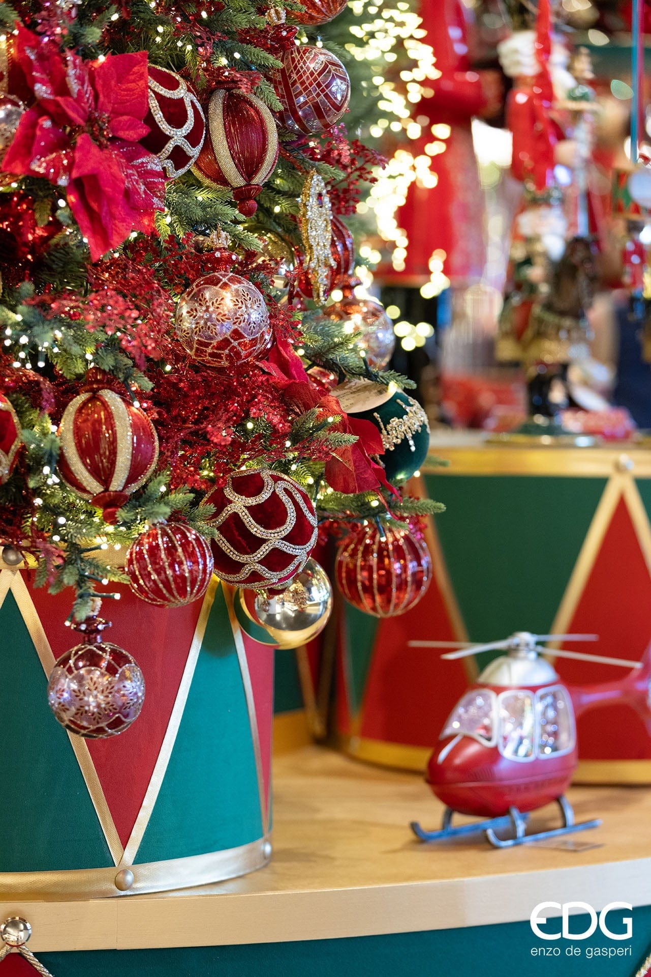 Italiving Weihnachtskugeln Weihnachtskugel mit rotem Samt, Kristallen und Zierbändern - Ø 10 cm