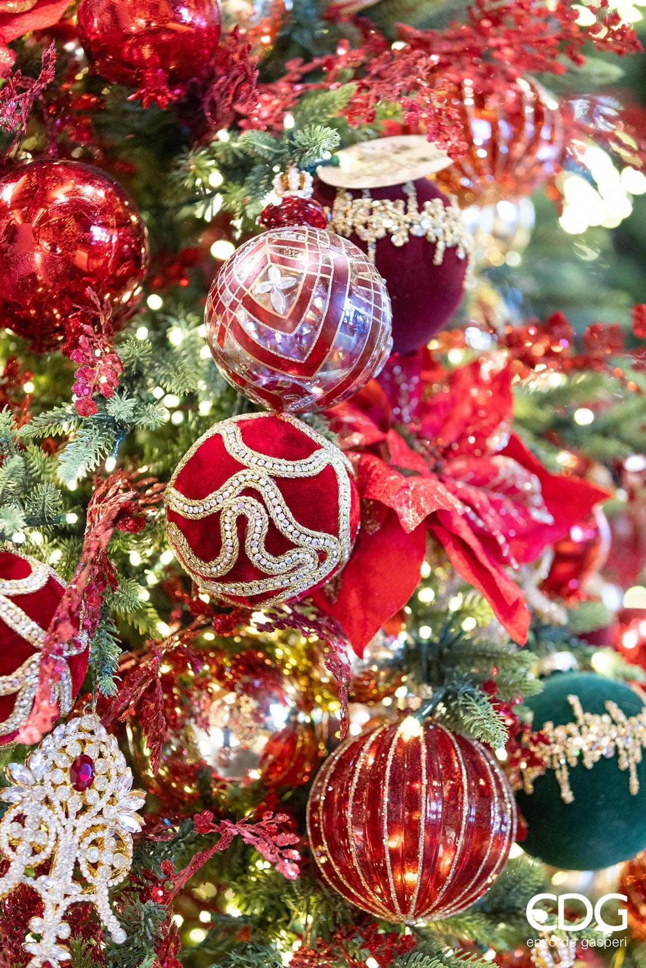 Italiving Weihnachtskugeln Weihnachtskugel mit rotem Samt, Kristallen und Zierbändern - Ø 10 cm