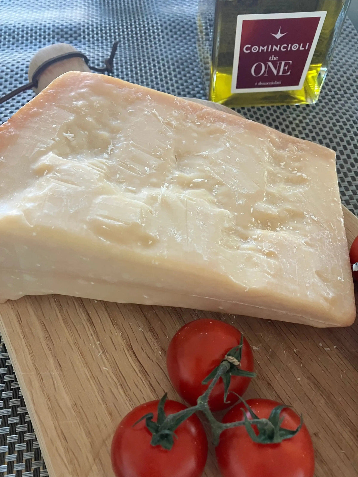 Italiving Parmesan BIO Parmesan 36 Monate gereift - 500gr(+) in Handarbeit portioniert