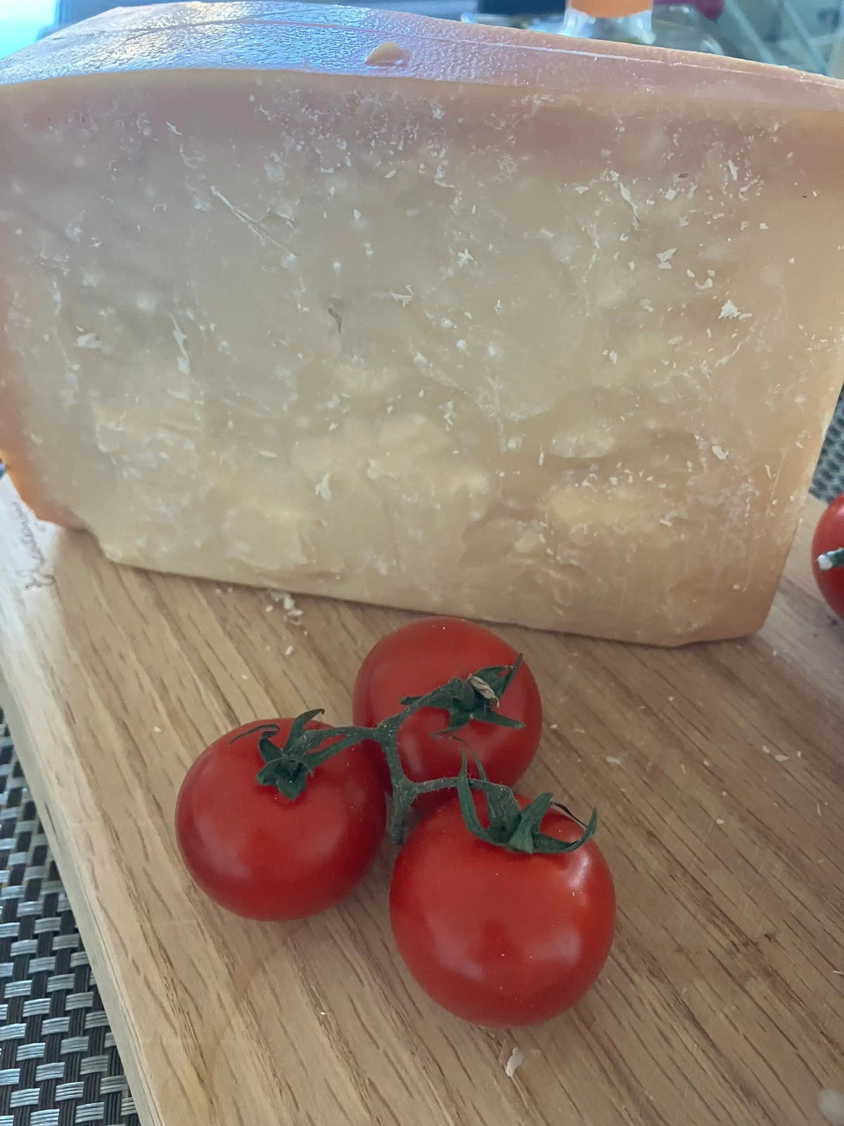 Italiving Parmesan BIO Parmesan 36 Monate gereift - 500gr(+) in Handarbeit portioniert