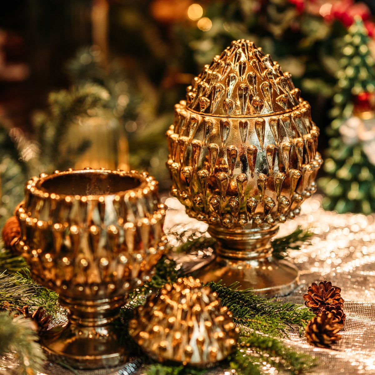 Italiving Skulptur Pinienzapfen - Keramik mit Goldlackierung Höhe 28 cm Ø 18 cm